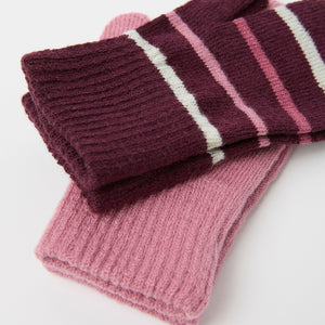 2 Pack Kids Magic Mittens from the Polarn O. Pyret kidswear collection. Made using ethically sourced materials.