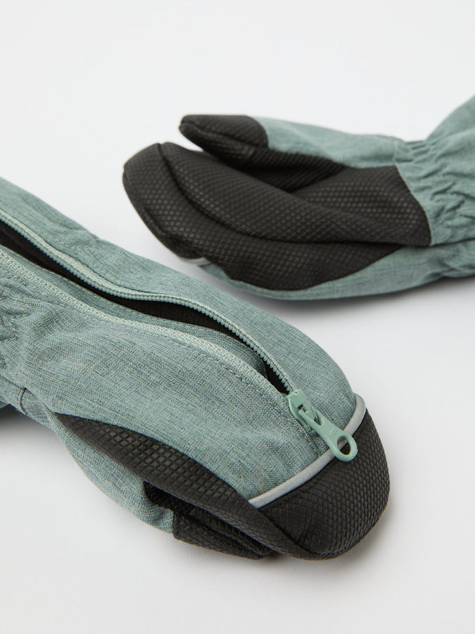 Grey Padded Shell Kids Mittens from the Polarn O. Pyret kidswear collection. Ethically produced kids outerwear.