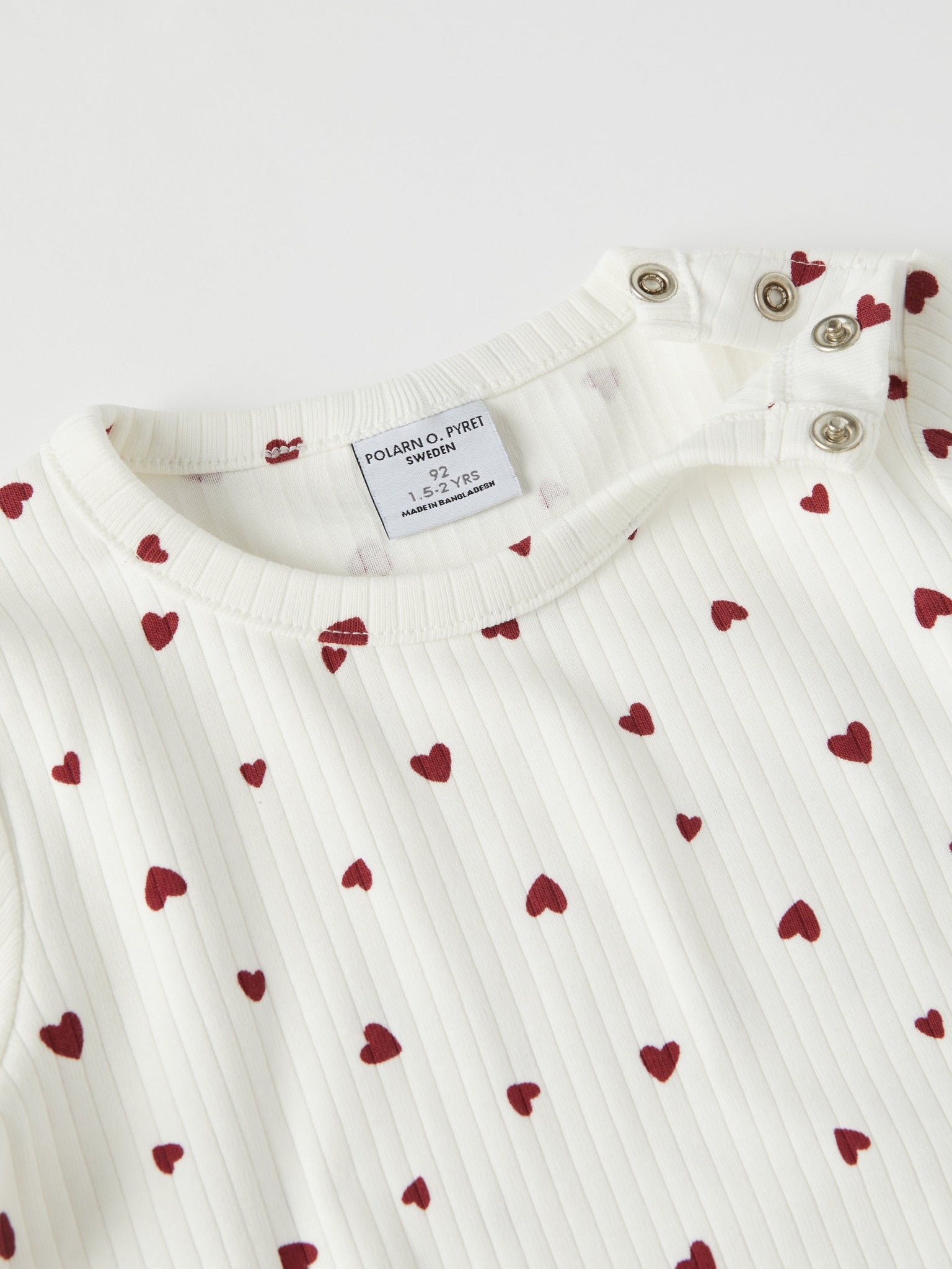 Ribbed Heart Print Kids Top from the Polarn O. Pyret kidswear collection. Ethically produced kids clothing.